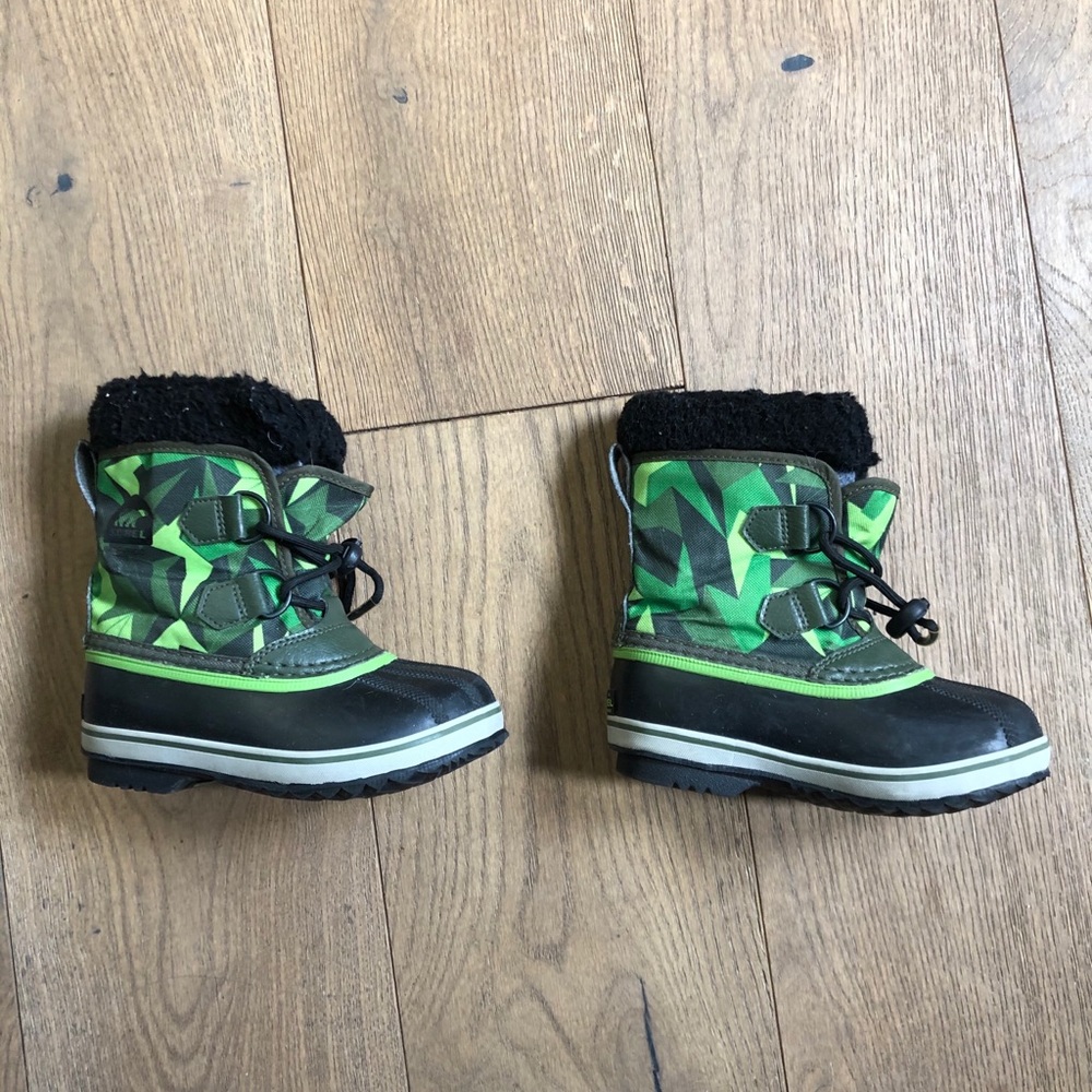 Sorel waterproof snow boots